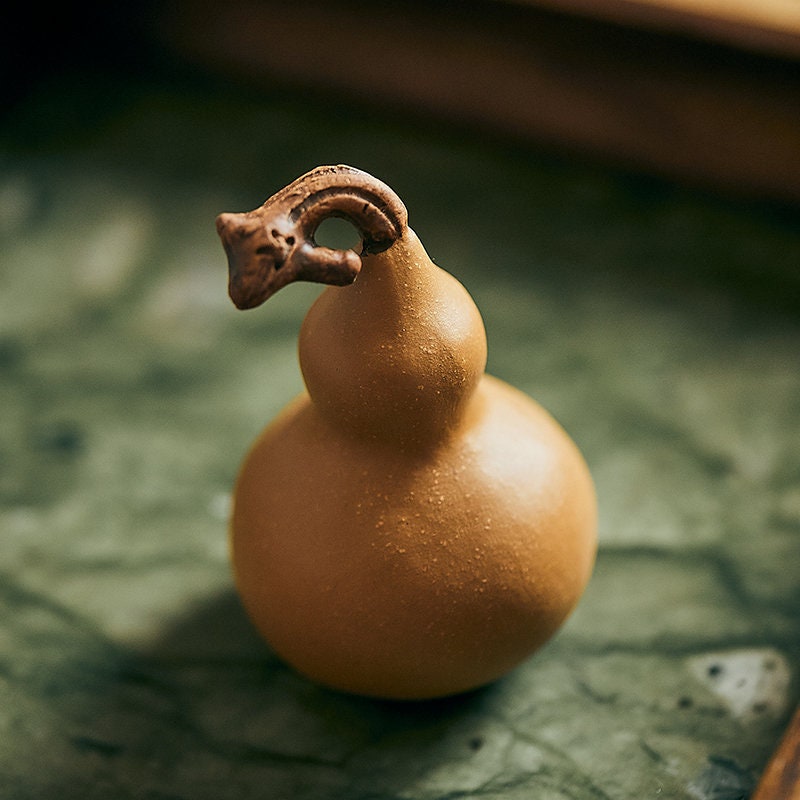 Gohobi  Handmade Yixing clay ceramic Tea ornaments Tea pets Tea gift Chinese Gongfu tea Japanese Chado gourd persimmon pomegranate vintage