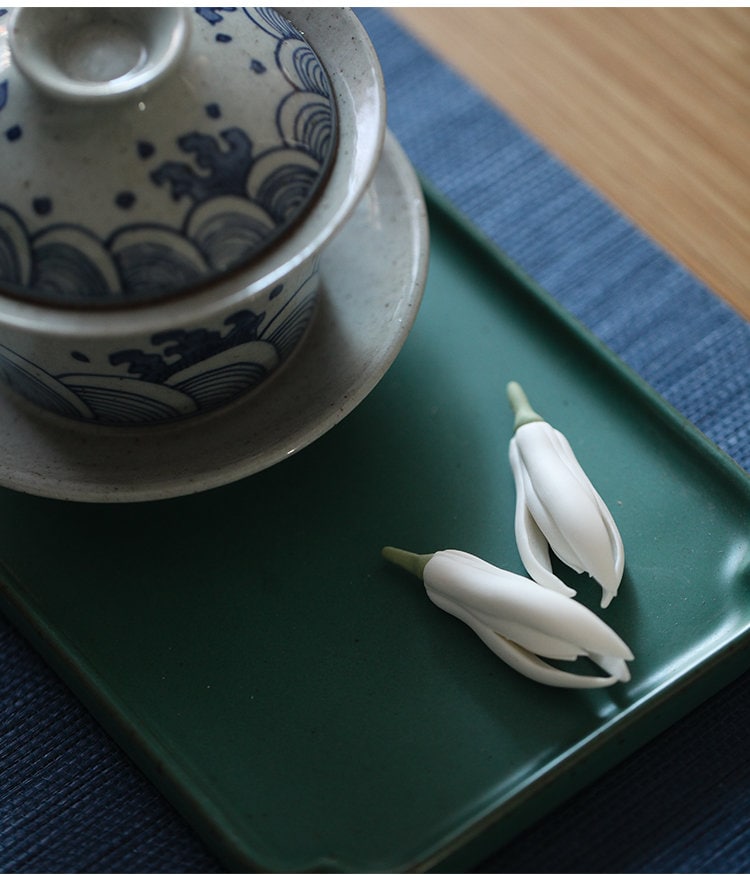 Gohobi A set of 3 handmade ceramic white flower buds tea pet ornament