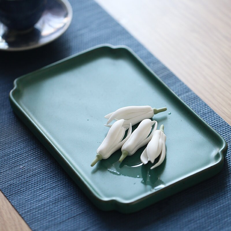 Gohobi A set of 3 handmade ceramic white flower buds tea pet ornament