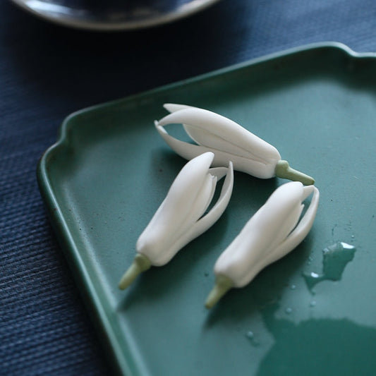 Gohobi A set of 3 handmade ceramic white flower buds tea pet ornament
